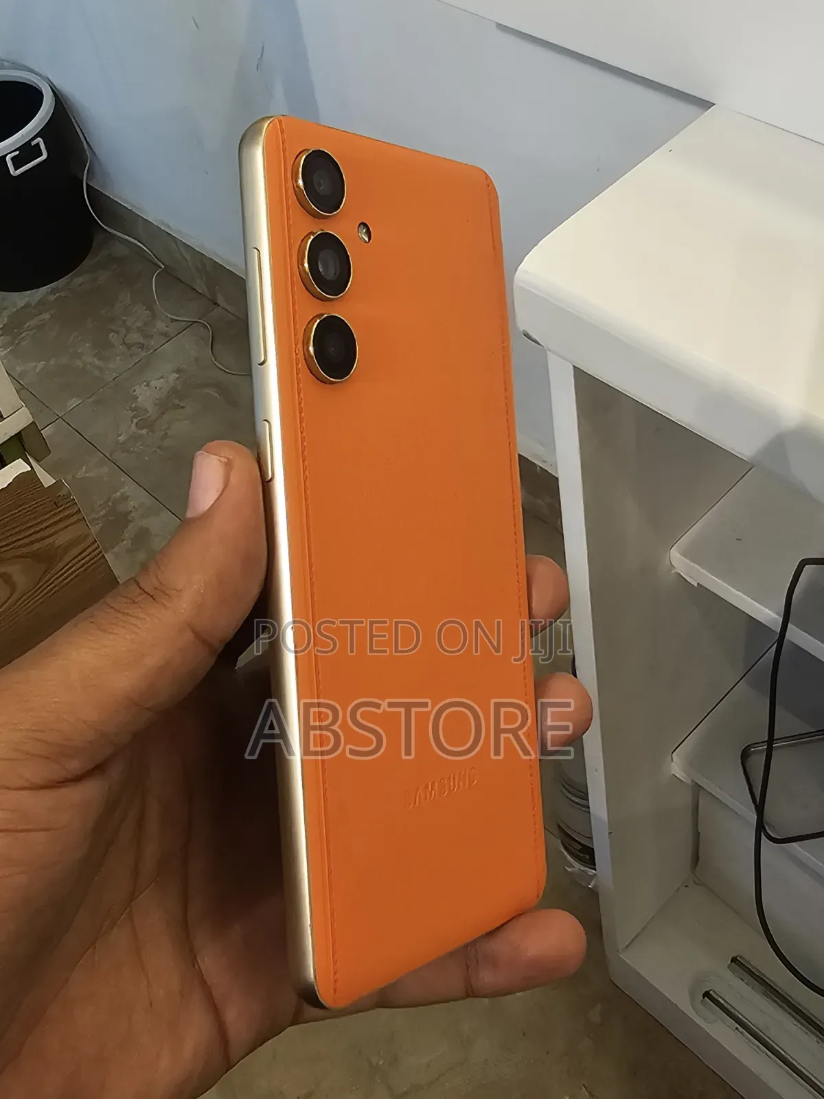New Samsung Galaxy F55 128 GB Orange