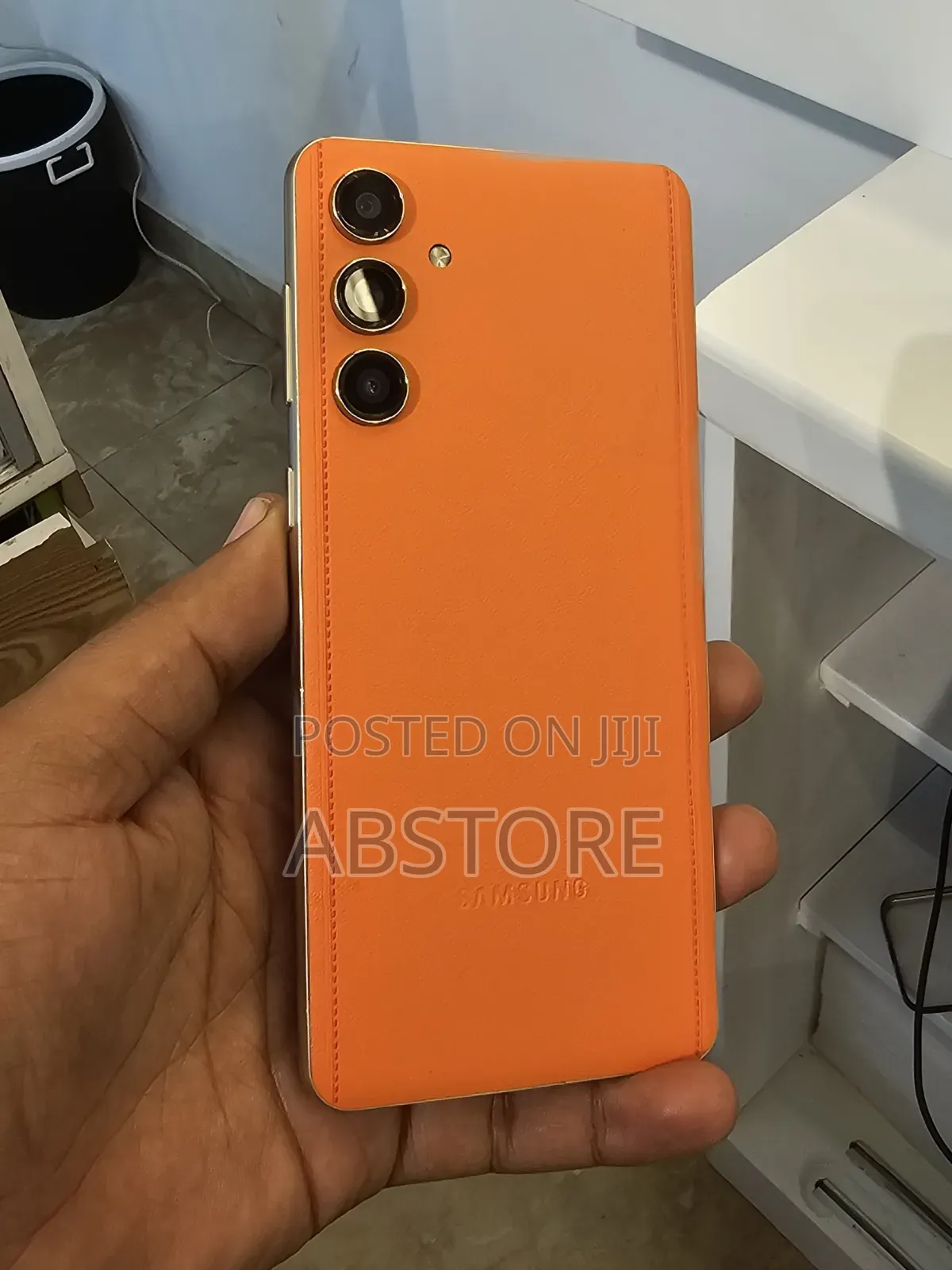 New Samsung Galaxy F55 128 GB Orange