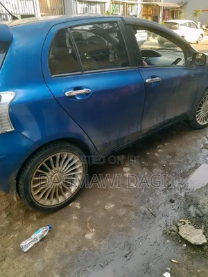 Toyota Yaris 2010 Blue