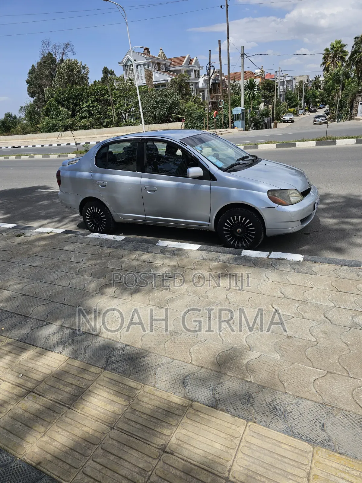 Toyota Platz 1.0 FWD 2001 Silver