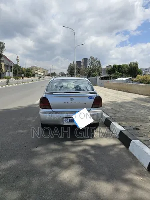 Toyota Platz 1.0 FWD 2001 Silver
