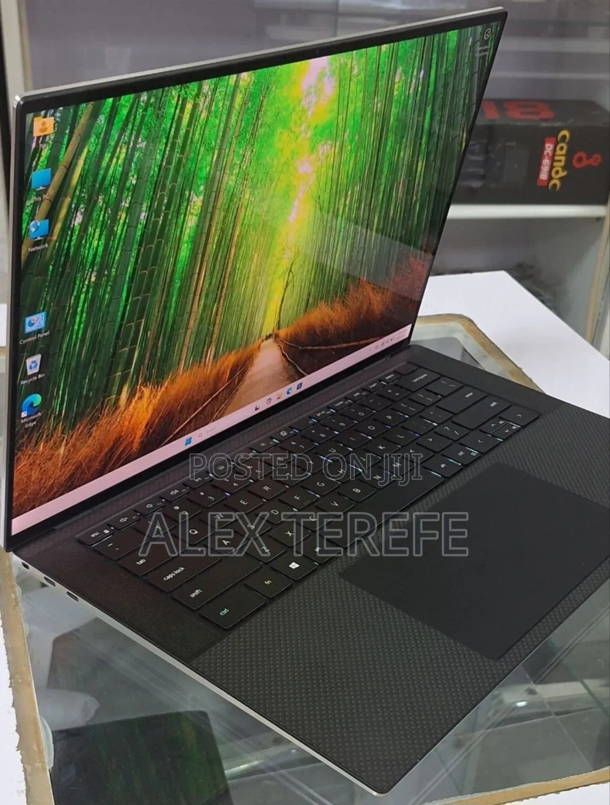 New Laptop Dell XPS 15 16GB Intel Core i7 SSD 512GB