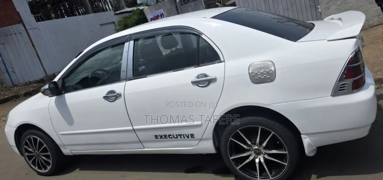 Toyota Corolla 2001 White