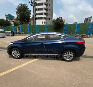 Hyundai Avante 2012 Blue