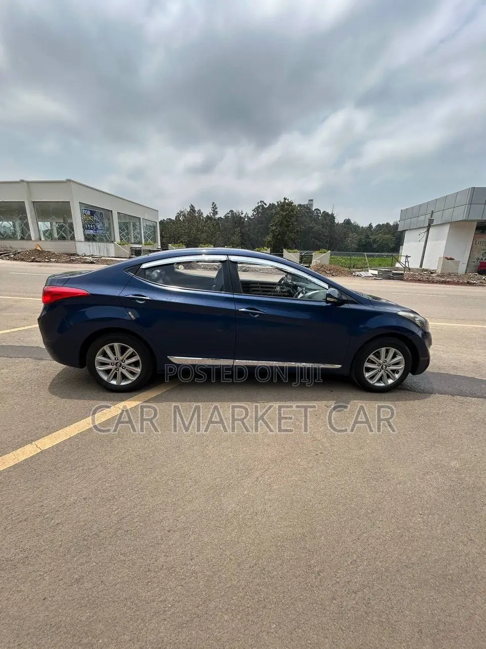 Hyundai Avante 2012 Blue