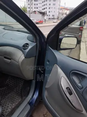 Toyota Vitz 2001 Blue