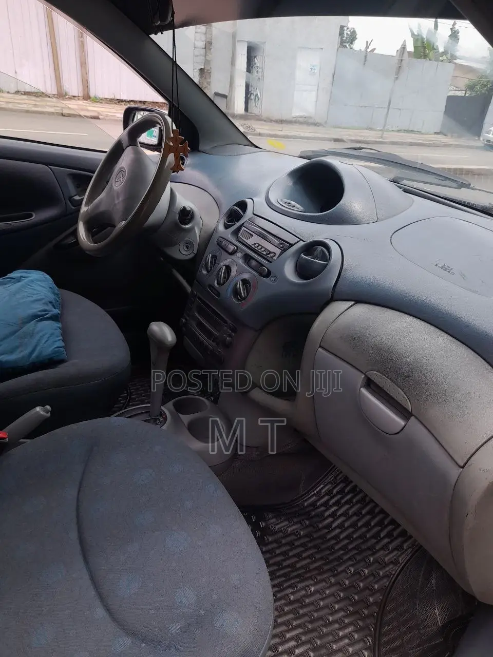 Toyota Vitz 2001 Blue