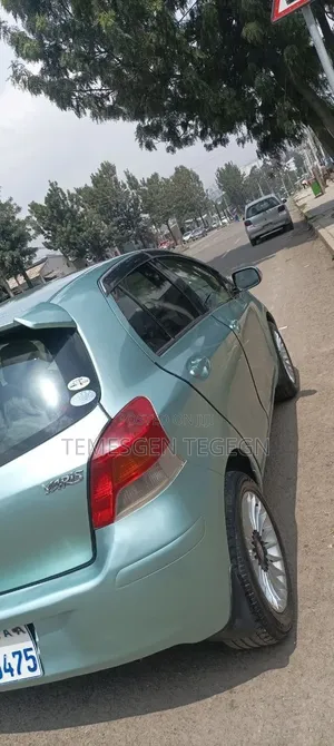 Toyota Yaris 2010