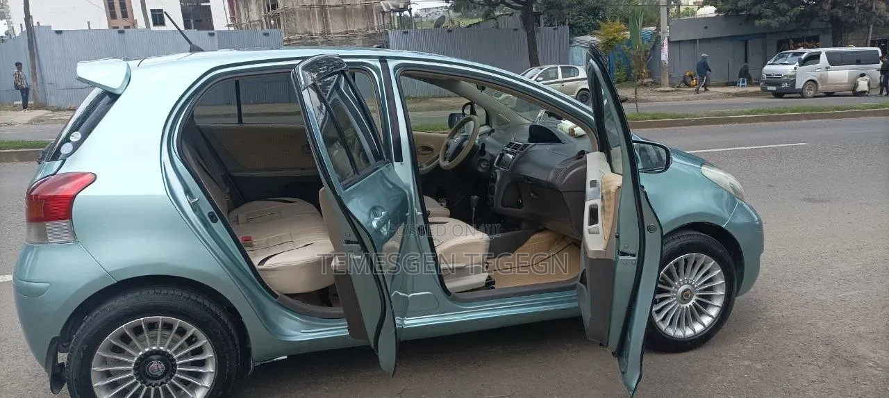 Toyota Yaris 2010