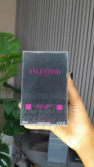 Valentino Uomo Born in Roma Intense