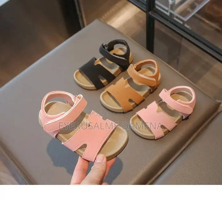 Unisex Light Weight Casual Sandals