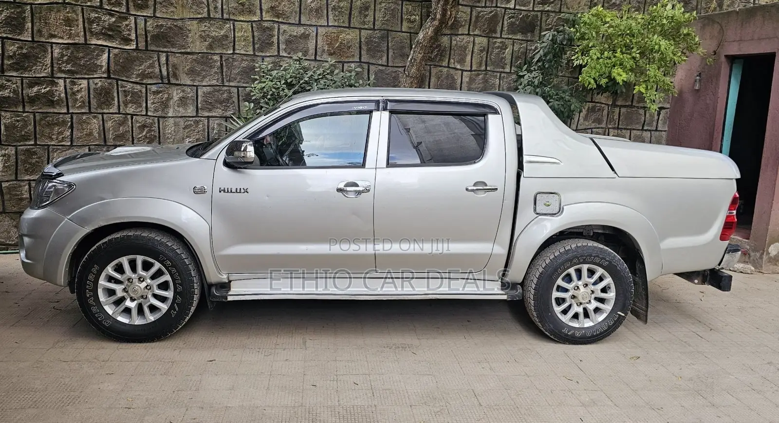 Toyota Hilux 2012 Silver