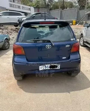 Toyota Vitz 2005 Blue