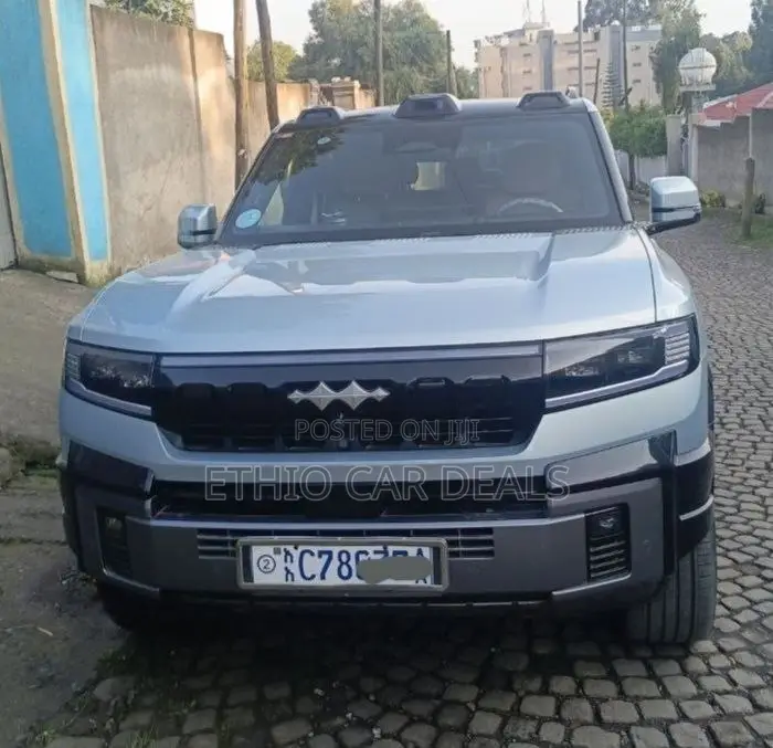 BYD Leopard 8 2.0 Hybrid AWD 2025 Blue