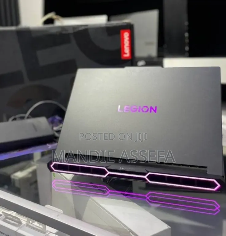 New Laptop Lenovo Legion Pro 7 64GB Intel Core i9 SSD 2T
