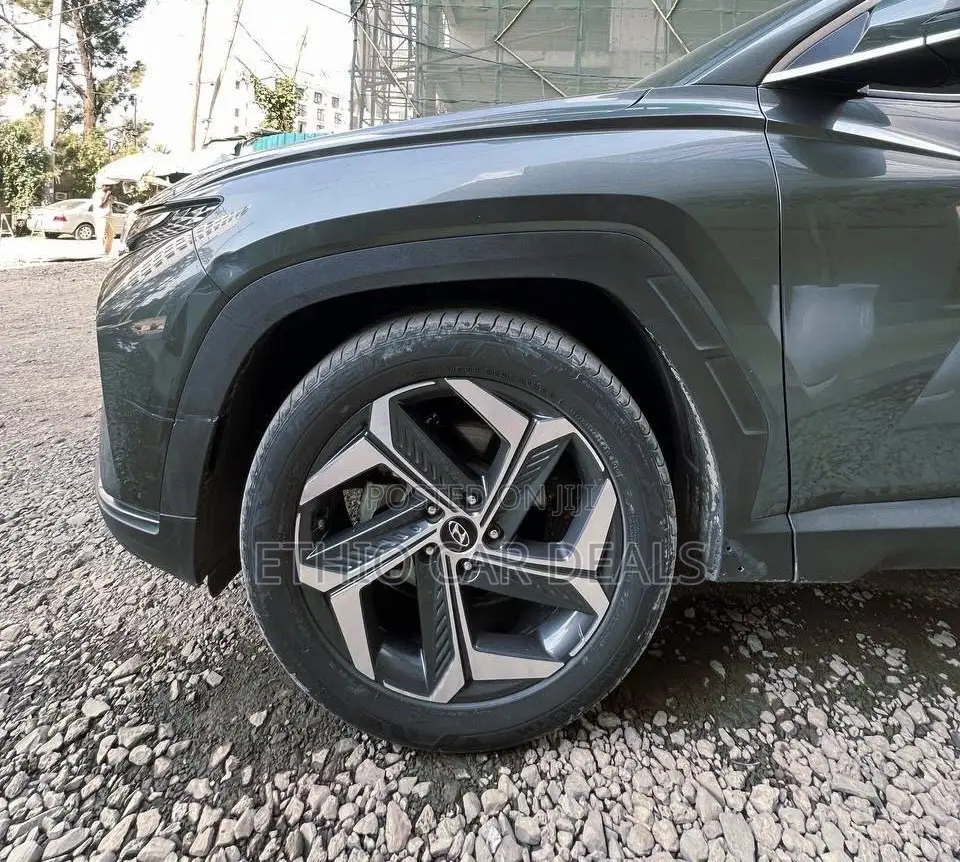 Hyundai Tucson 2023 Gray