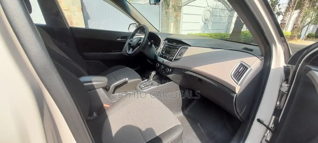 Hyundai Creta 2017 Pink