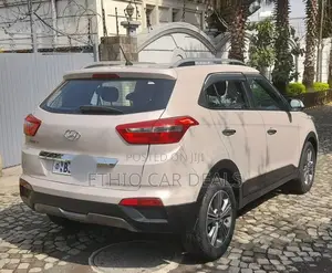 Hyundai Creta 2017 Pink