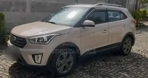 Hyundai Creta 2017 Pink