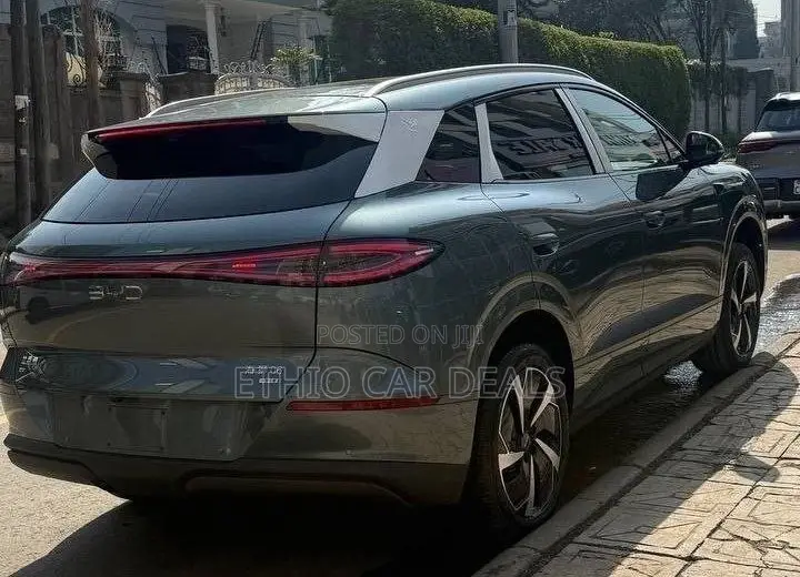New BYD Sealion 06 EV 2025 Green