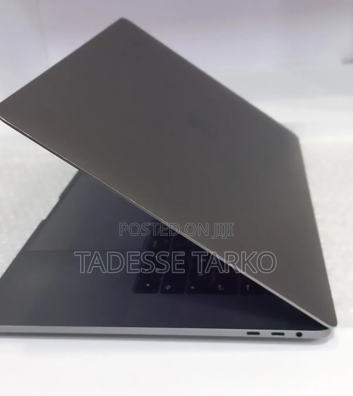 New Laptop Apple MacBook Pro 2016 16GB Intel Core i7 SSD 512GB