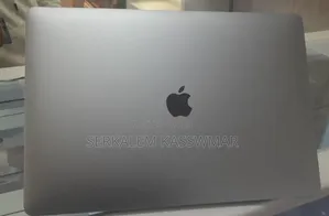 New Laptop Apple MacBook Pro 2018 16GB Intel Core i7 SSD 512GB