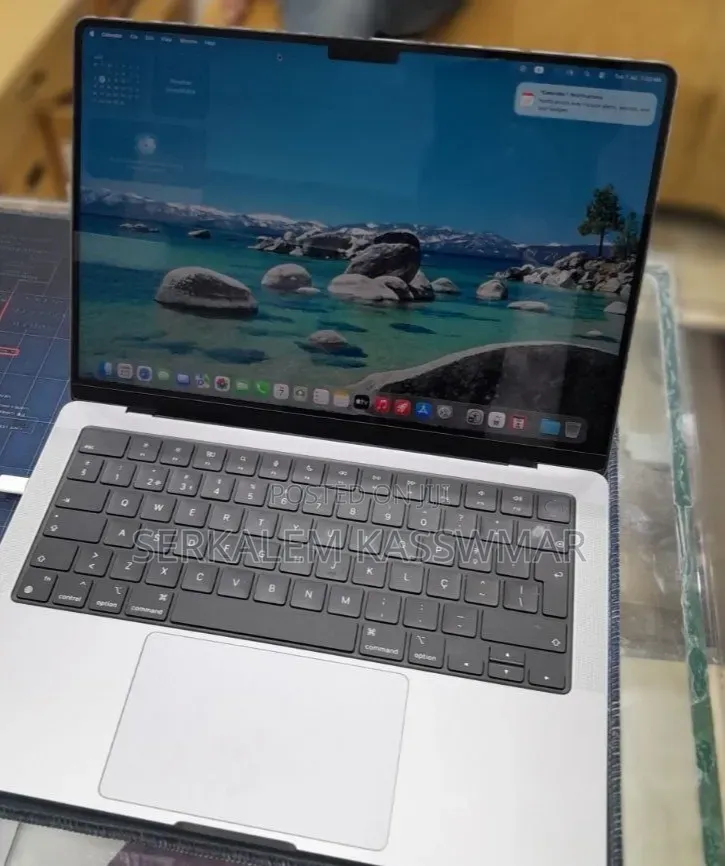New Laptop Apple MacBook Pro 2021 M1 16GB Apple M1 Pro SSD 512GB