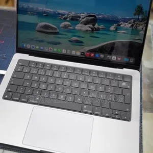 New Laptop Apple MacBook Pro 2021 M1 16GB Apple M1 Pro SSD 512GB