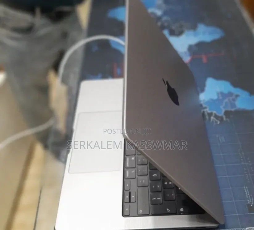 New Laptop Apple MacBook Pro 2021 M1 16GB Apple M1 Pro SSD 512GB