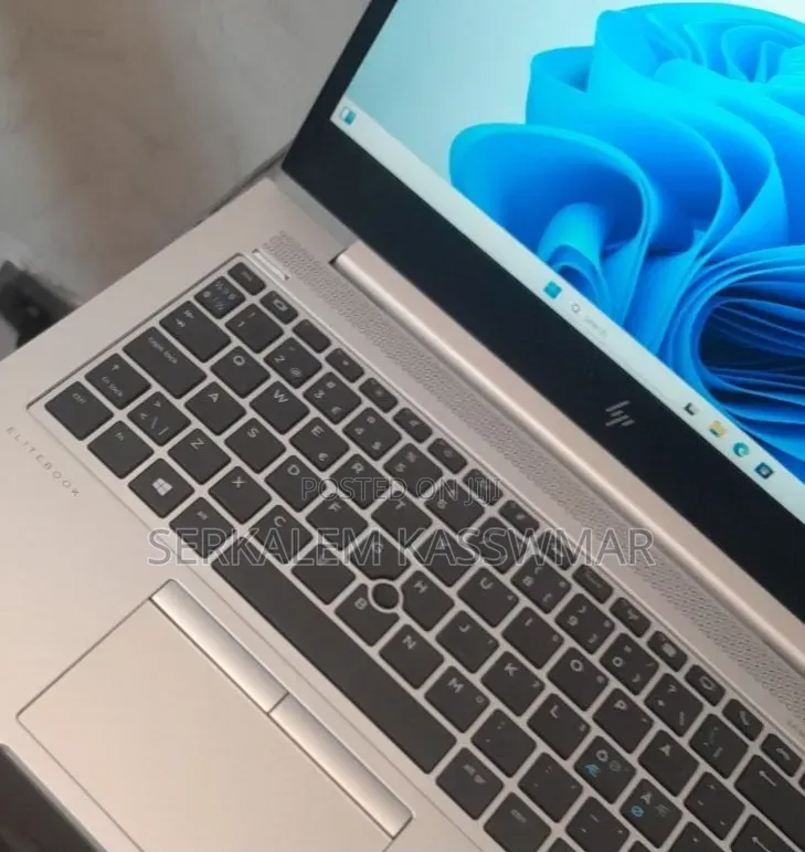 New Laptop HP EliteBook 830 G5 8GB Intel Core i5 SSD 256GB