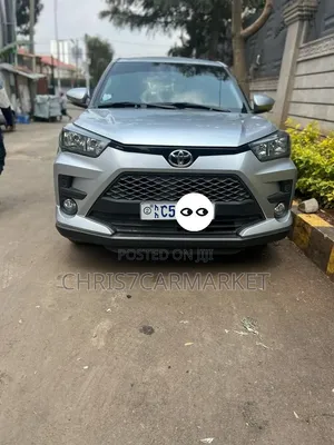 Toyota Raize 2023 Silver