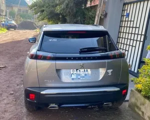 Peugeot 2008 2023 Purple