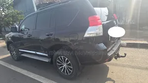 Toyota Land Cruiser Prado 2015 Matt Black