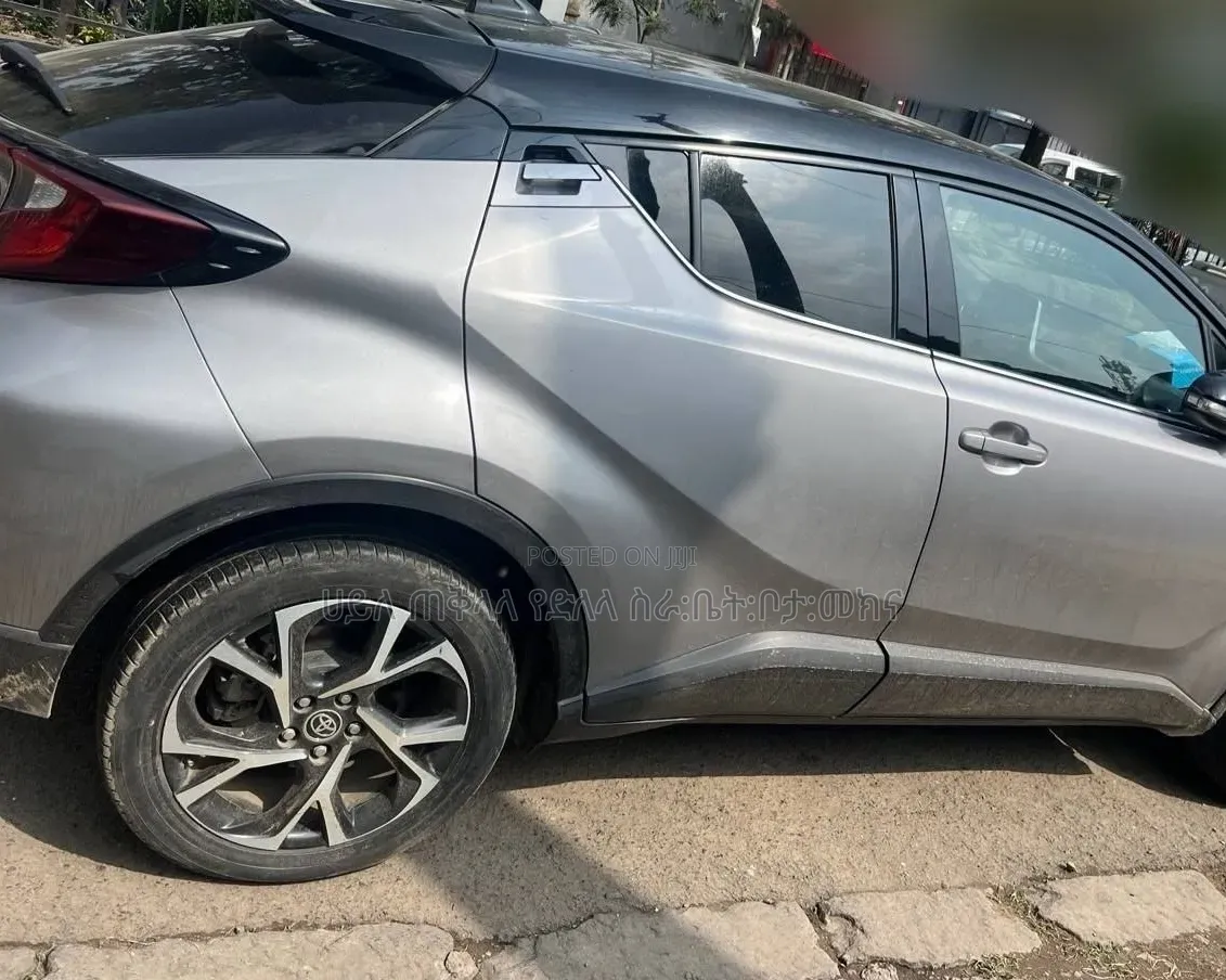 Toyota C-HR 2020 Purple