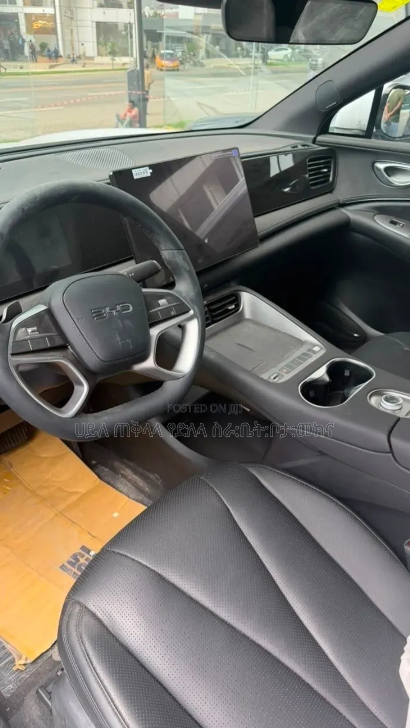 New BYD Sealion 06 EV 2025 Off white