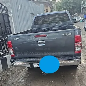Toyota Hilux 2008 Gray