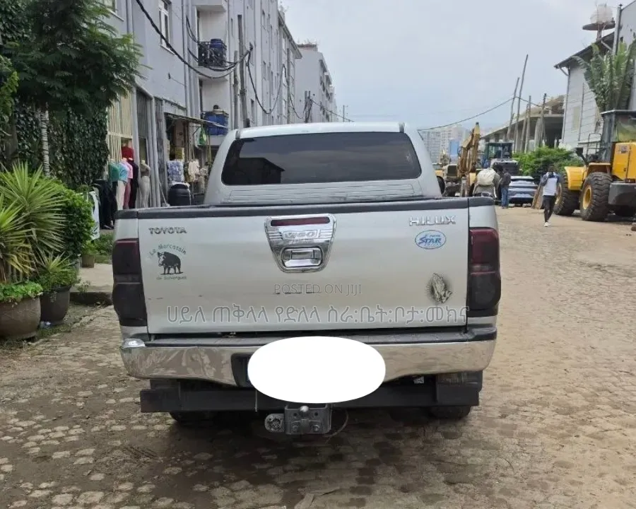 Toyota Hilux 2008 Gold