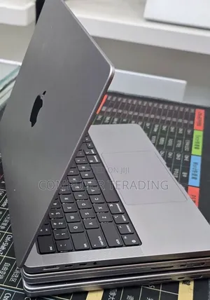 New Laptop Apple MacBook Pro 2021 M1 16GB Apple M1 SSD 512GB