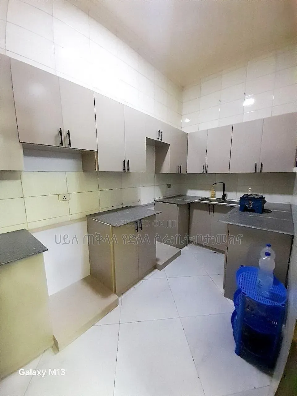 Furnished 6bdrm Villa in Ayat Zone Inside, Yeka for sale