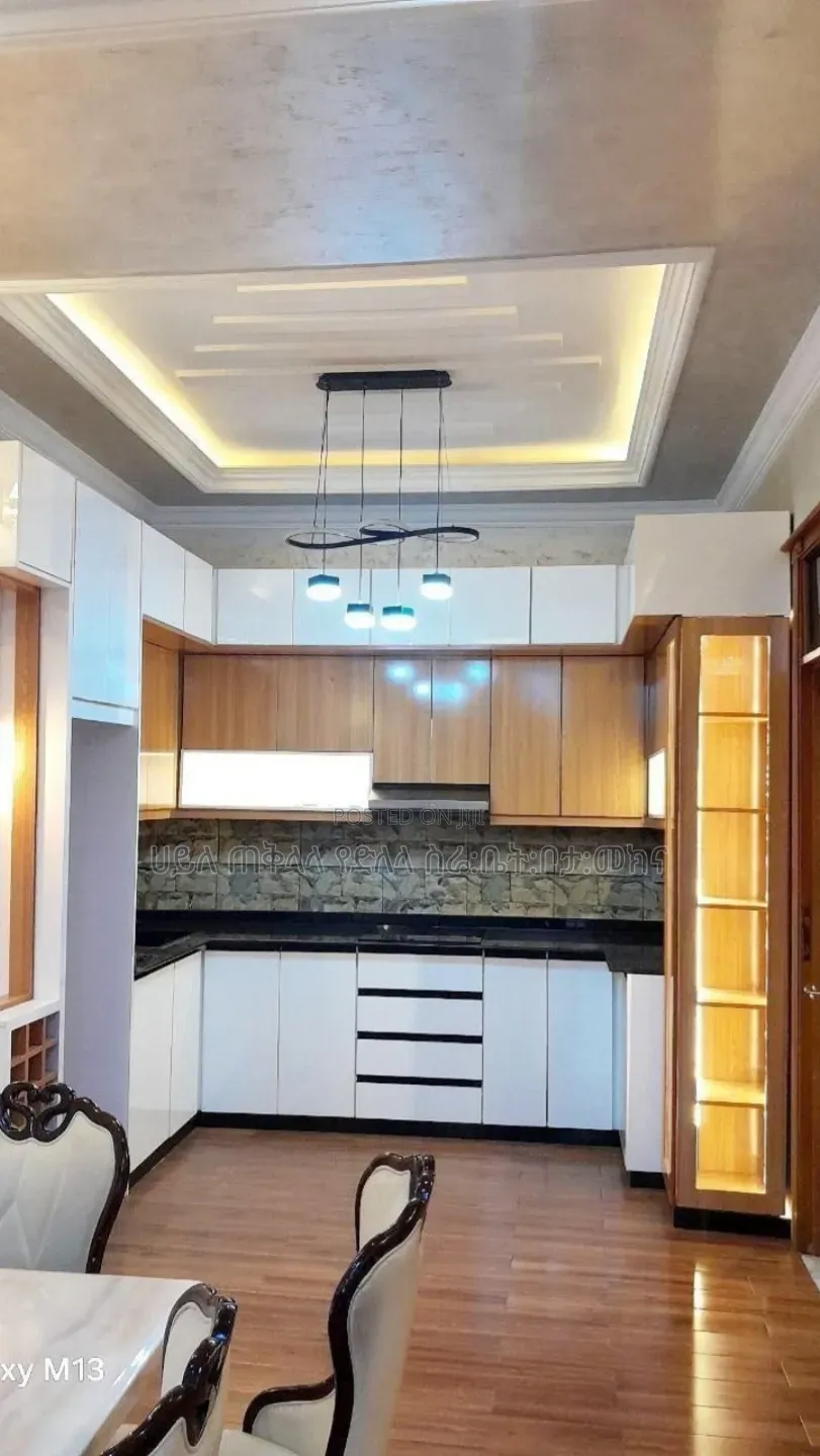 Furnished 6bdrm Villa in Ayat Zone Inside, Yeka for sale