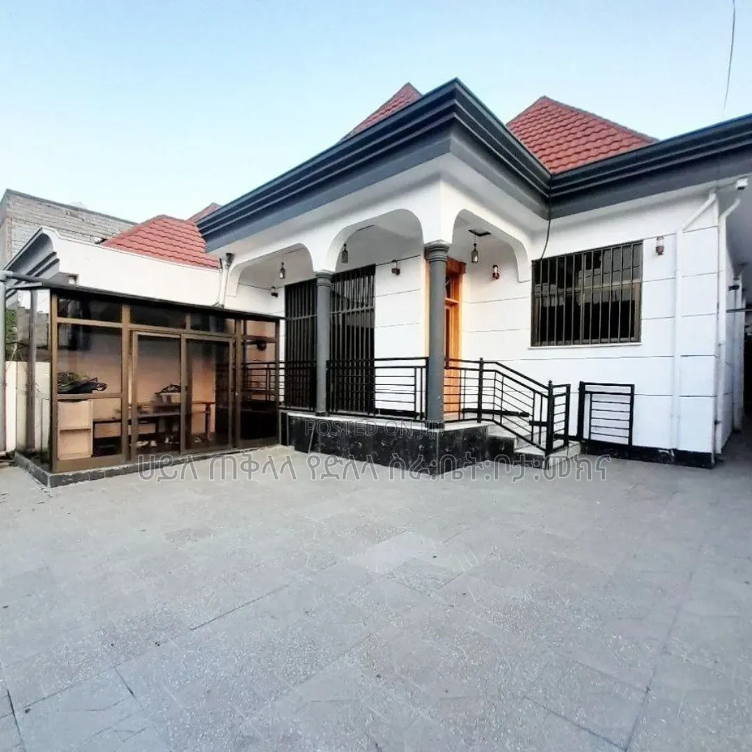 Furnished 6bdrm Villa in Ayat Zone Inside, Yeka for sale