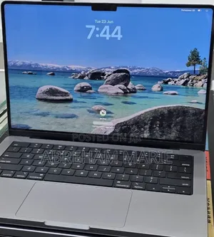 New Laptop Apple MacBook 32GB Apple M1 Pro SSD 512GB