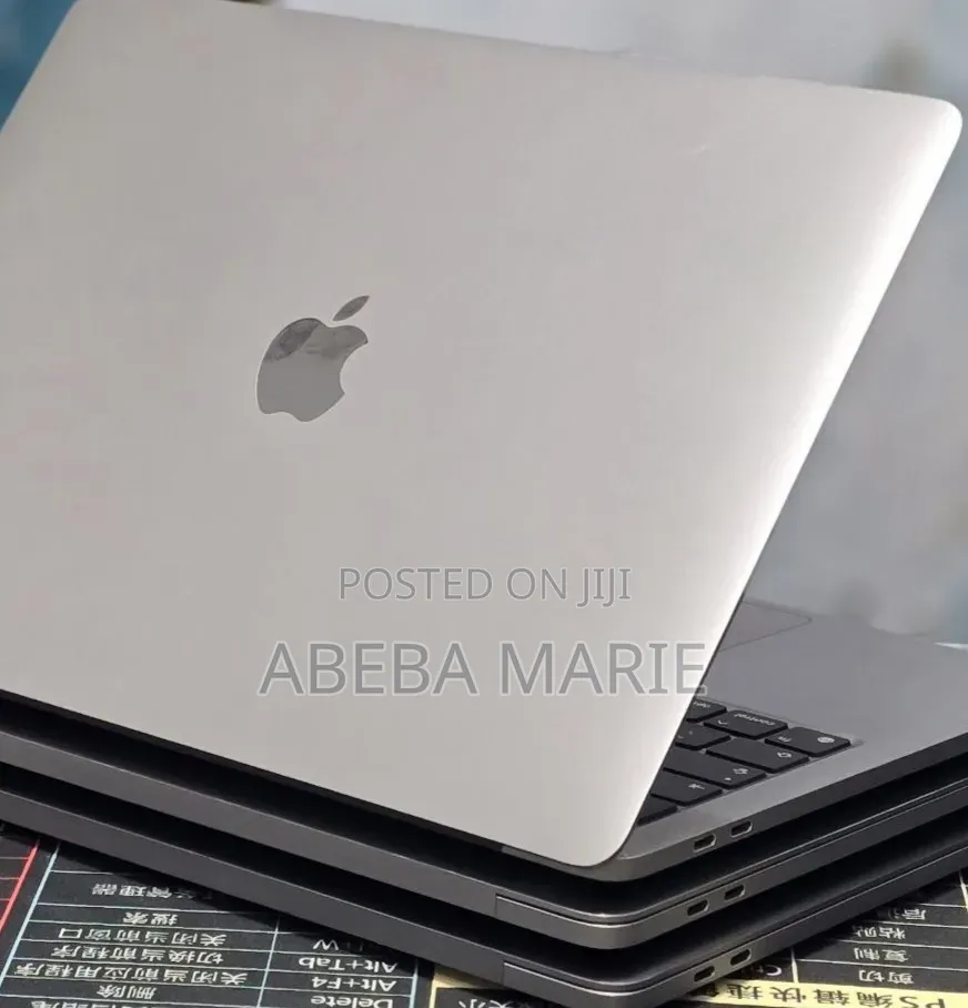 New Laptop Apple MacBook Pro 2020 M1 8GB Apple M1 SSD 512GB