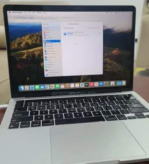 New Laptop Apple MacBook Pro 2020 M1 16GB Apple M1 Pro SSD 256GB