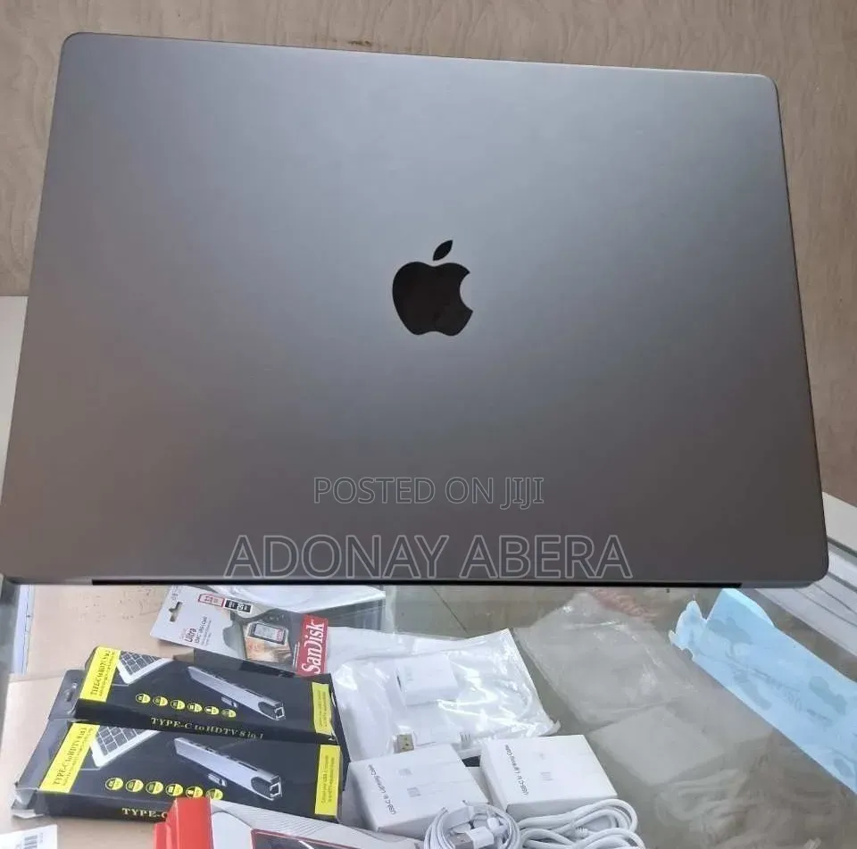 New Laptop Apple MacBook 16GB SSD 1T