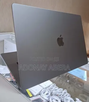 New Laptop Apple MacBook 16GB SSD 1T
