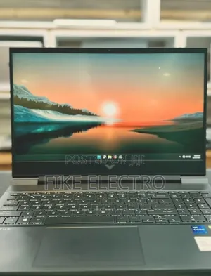 New Laptop HP Victus 16 16GB Intel Core i7 SSD 512GB