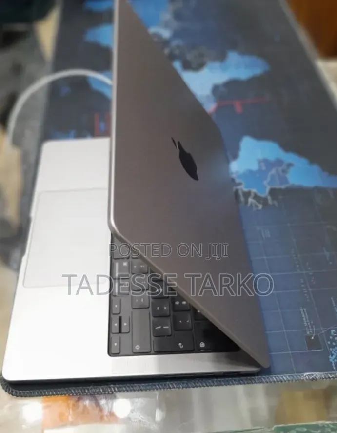 New Laptop Apple MacBook Pro 2021 M1 16GB Apple M1 Pro SSD 512GB