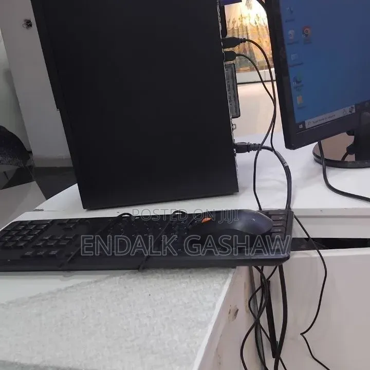New Desktop Computer Lenovo 4GB Intel Core i3 HDD 500GB