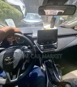 Toyota Corolla 2022 White